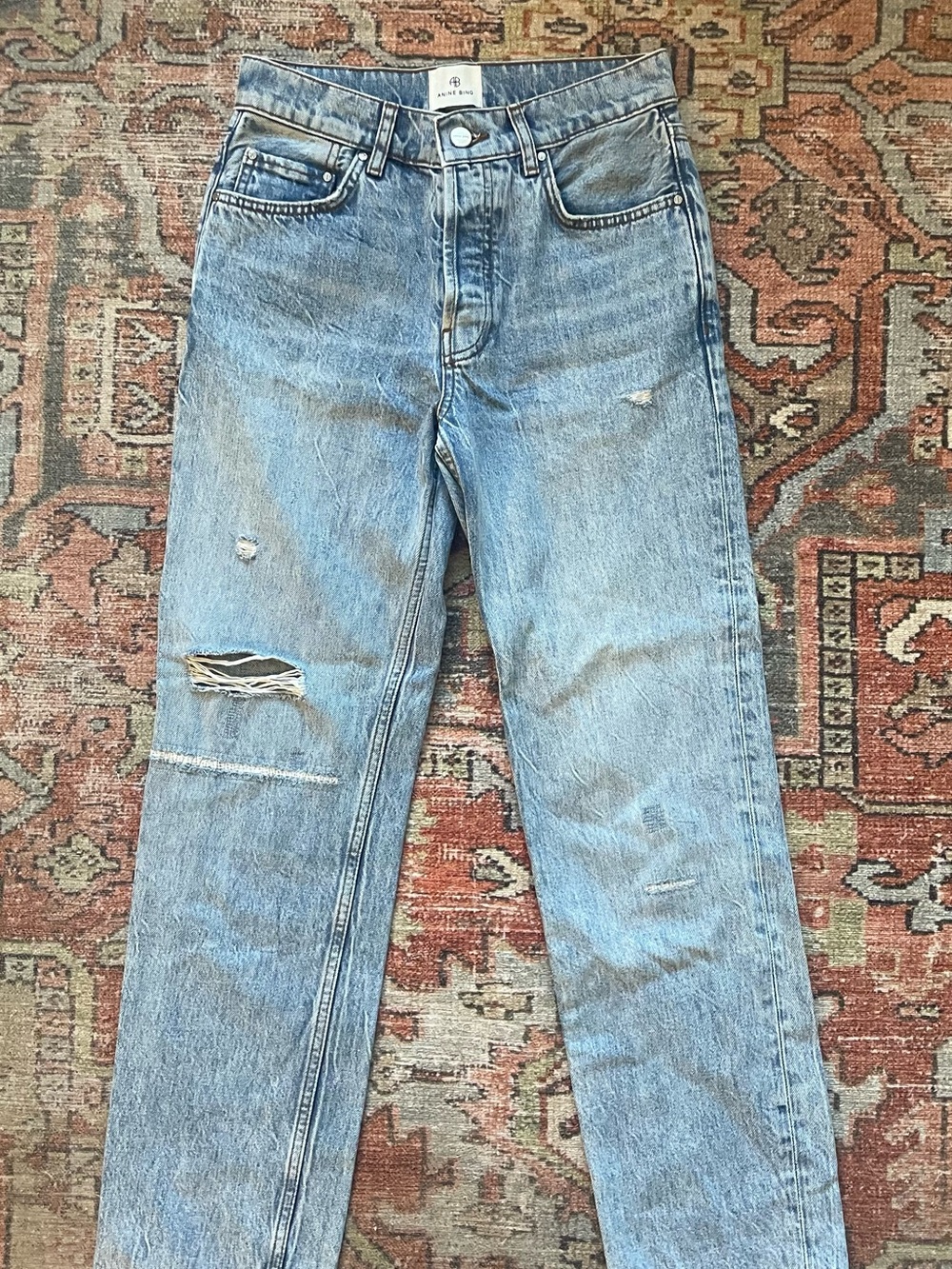 Anine Bing Vintage Wash Straight-Leg Jeans in Light Blue with Distressed Knee